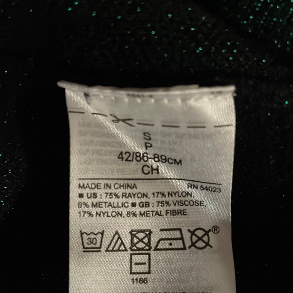 Banana Republic Sweater Small - Picture 9 of 9